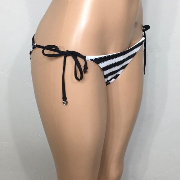 New. WILDFOX black and white stripe string bikini.  Medium Runs small. - Picture 3 of 9